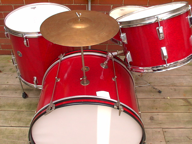 http://www.coopersvintagedrums.com/misc/Image124.jpg