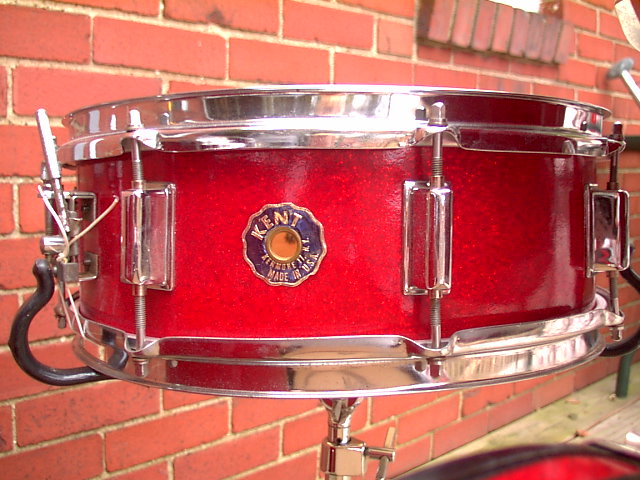 http://www.coopersvintagedrums.com/misc/Image125.jpg