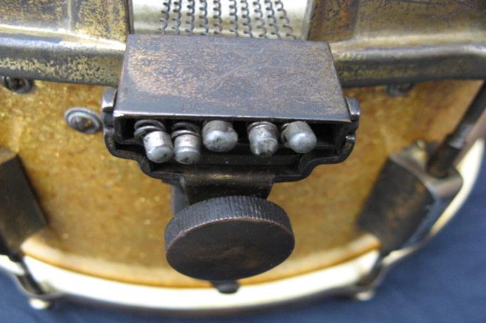 ledgold0019.jpg