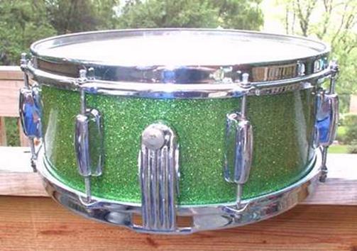 http://www.coopersvintagedrums.com/drumhistorysling_files/image099.jpg