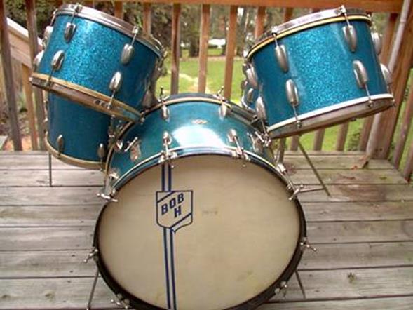 http://www.coopersvintagedrums.com/drumhistorysling_files/image103.jpg